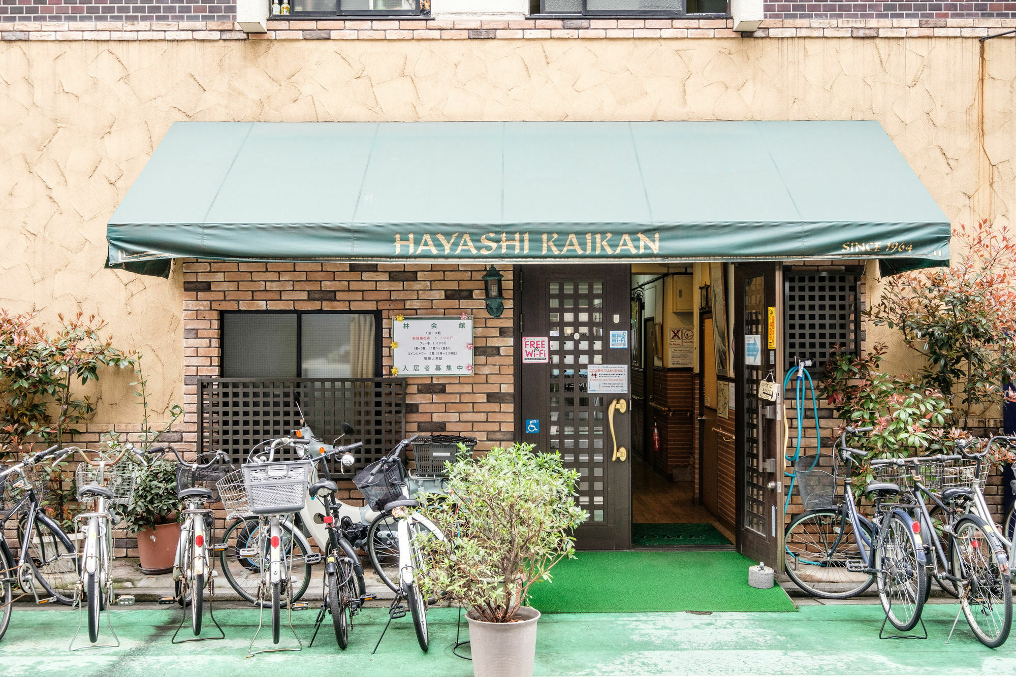 Yokohama Hostel Village Hayashi-Kaikan Kültér fotó